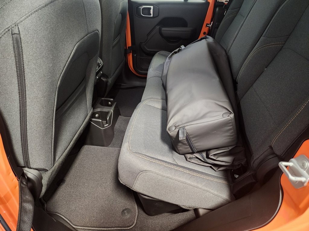 new 2025 Jeep Gladiator car, priced at $43,387