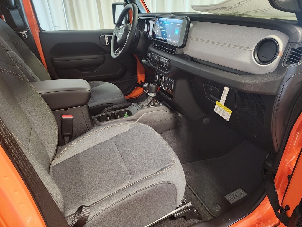 new 2025 Jeep Gladiator car, priced at $43,387