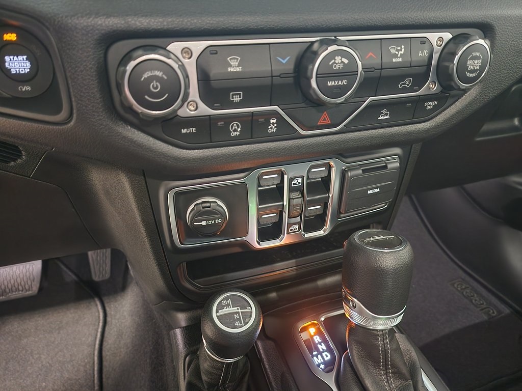 new 2025 Jeep Gladiator car, priced at $43,387