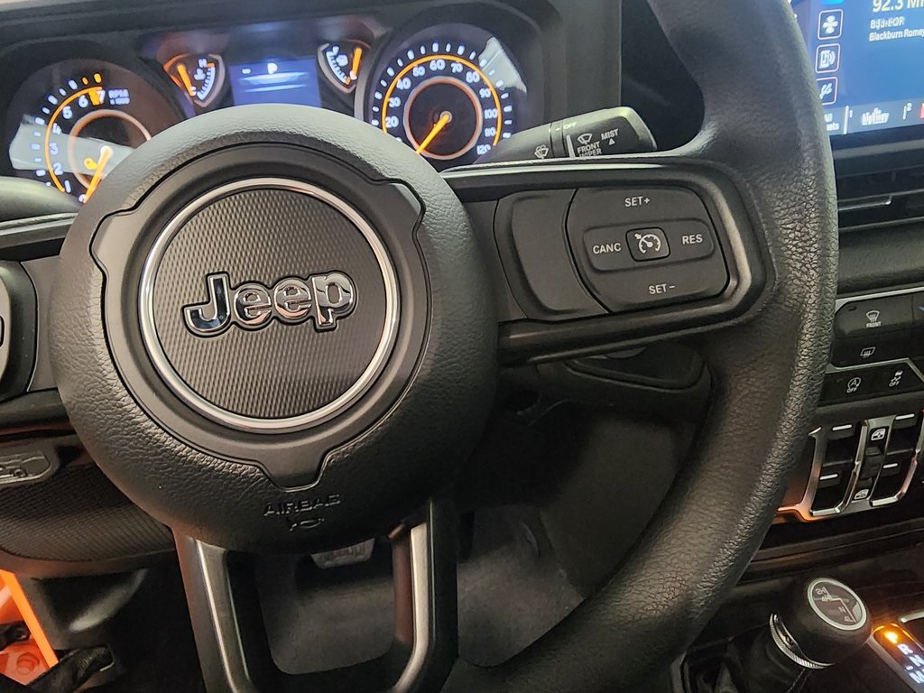 new 2025 Jeep Gladiator car, priced at $43,387