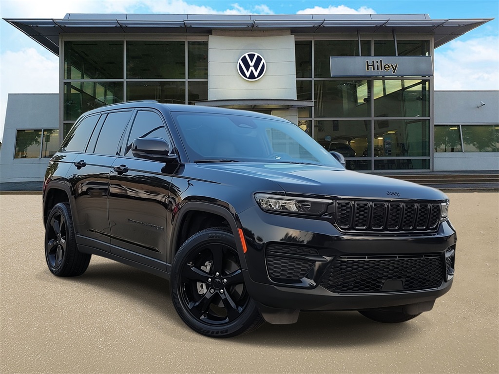 used 2022 Jeep Grand Cherokee car, priced at $30,754