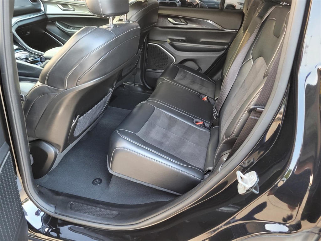 used 2022 Jeep Grand Cherokee car, priced at $28,950