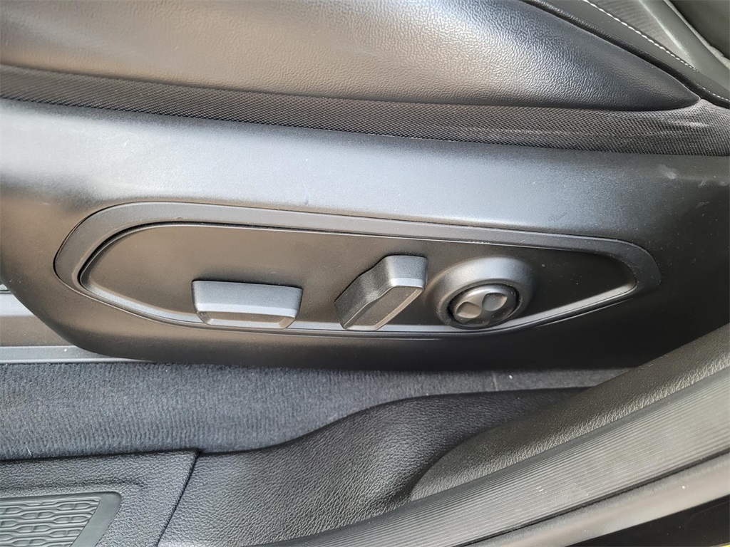 used 2022 Jeep Grand Cherokee car, priced at $28,950