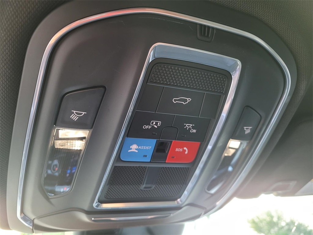 used 2022 Jeep Grand Cherokee car, priced at $28,950