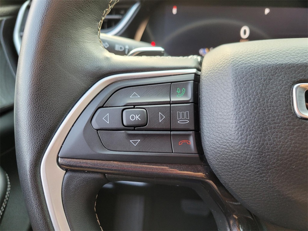 used 2022 Jeep Grand Cherokee car, priced at $28,950