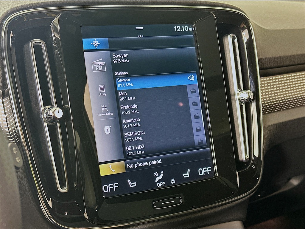 used 2021 Volvo XC40 car, priced at $22,990