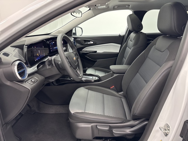 new 2025 Chevrolet Trax car, priced at $24,990