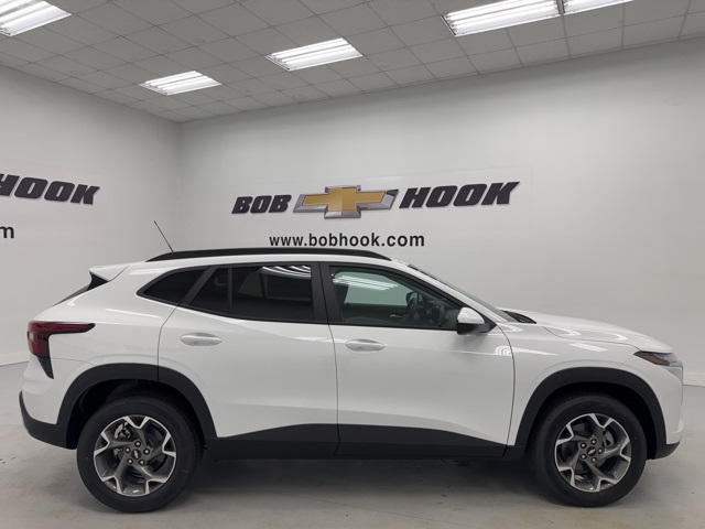 new 2025 Chevrolet Trax car, priced at $24,990