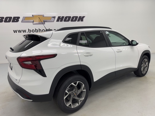 new 2025 Chevrolet Trax car, priced at $24,990