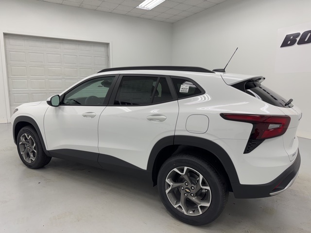 new 2025 Chevrolet Trax car, priced at $24,990