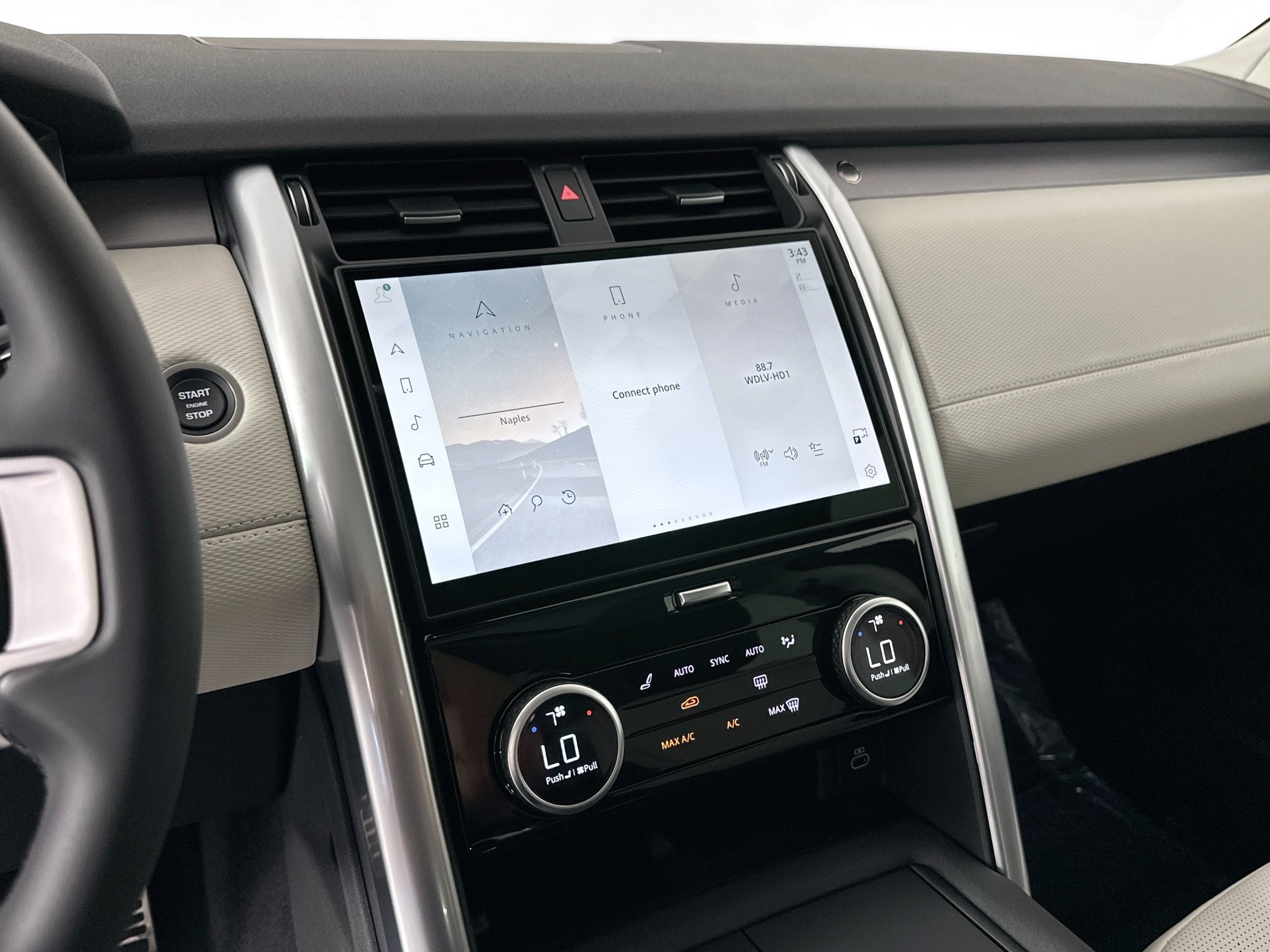 new 2025 Land Rover Discovery car, priced at $76,778