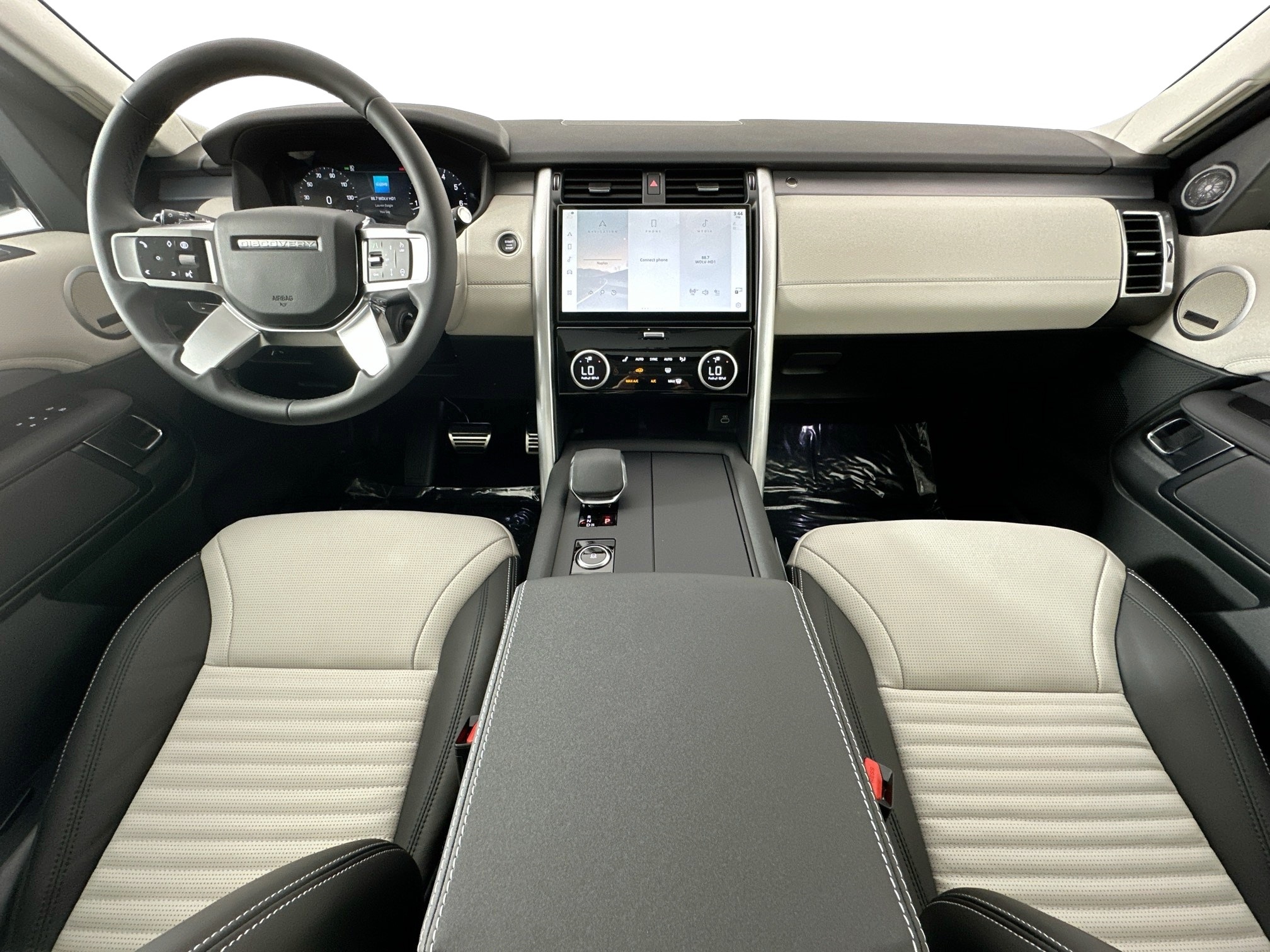 new 2025 Land Rover Discovery car, priced at $76,778