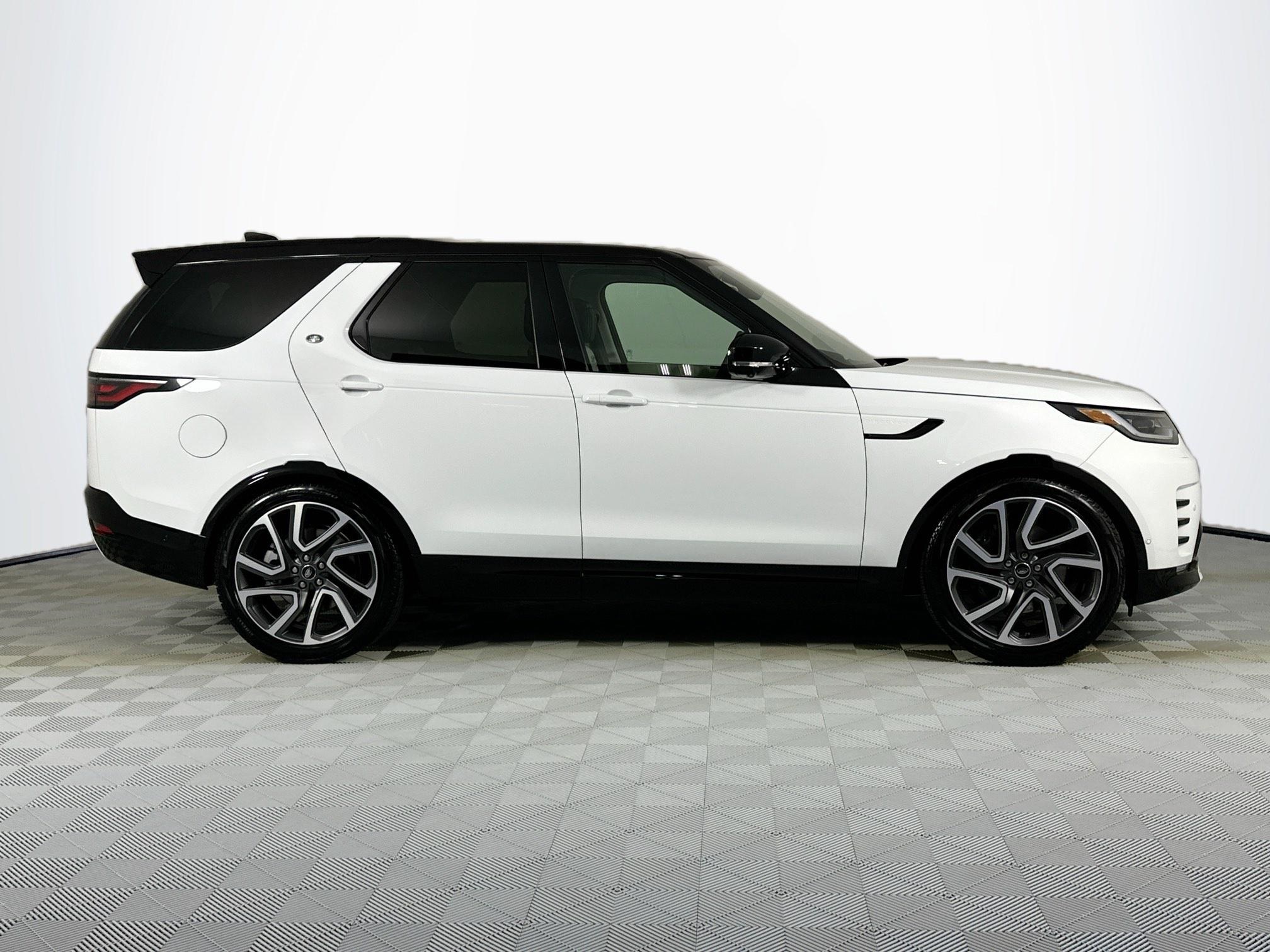 new 2025 Land Rover Discovery car, priced at $76,778