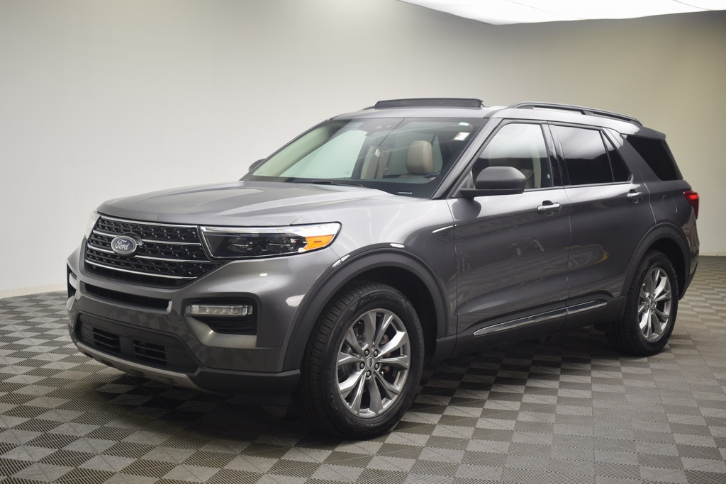 used 2021 Ford Explorer car, priced at $25,000