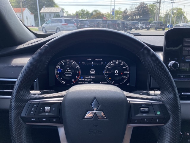 used 2023 Mitsubishi Outlander car, priced at $23,925