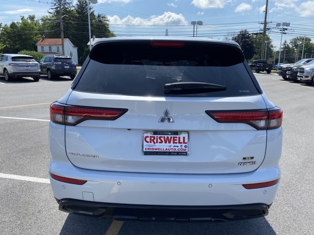 used 2023 Mitsubishi Outlander car, priced at $23,925
