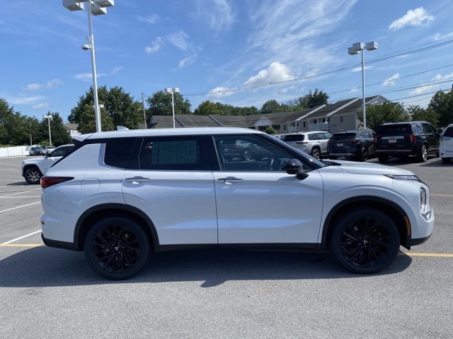 used 2023 Mitsubishi Outlander car, priced at $23,925