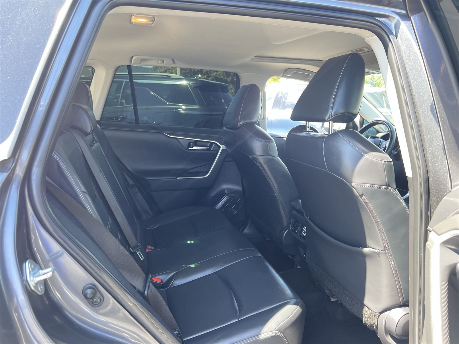 used 2020 Toyota RAV4 car, priced at $24,991