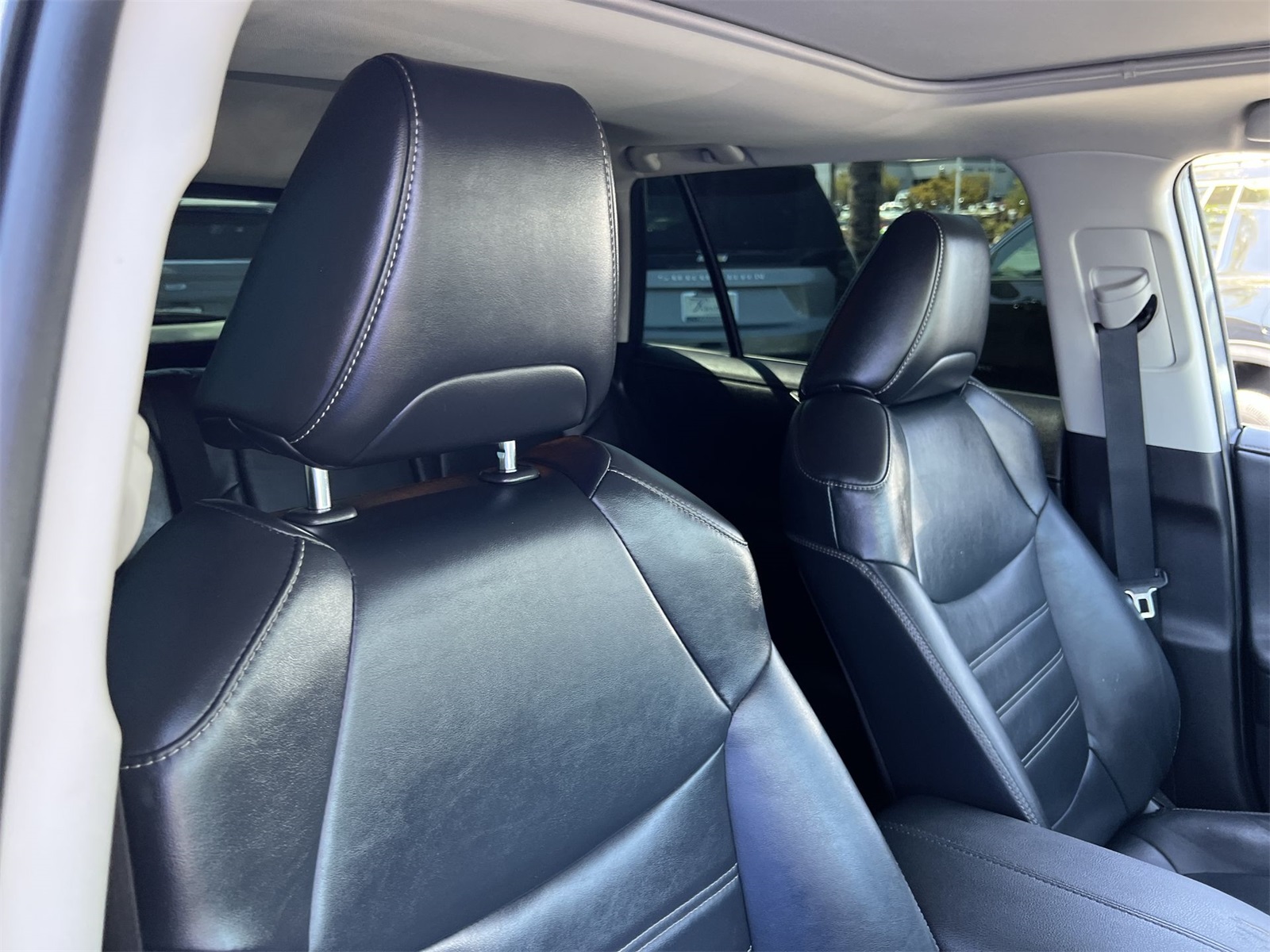 used 2020 Toyota RAV4 car, priced at $24,991