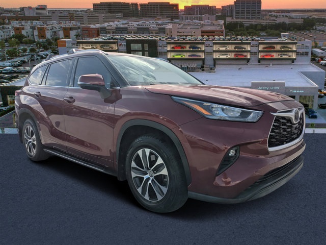 used 2020 Toyota Highlander car, priced at $29,854