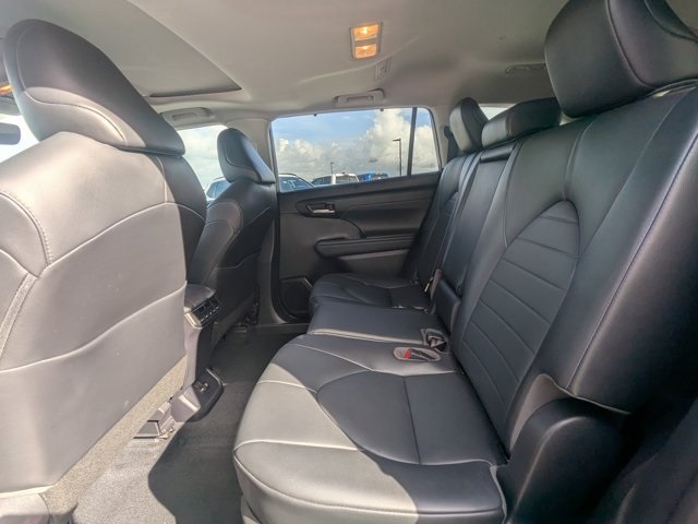 used 2020 Toyota Highlander car, priced at $29,854