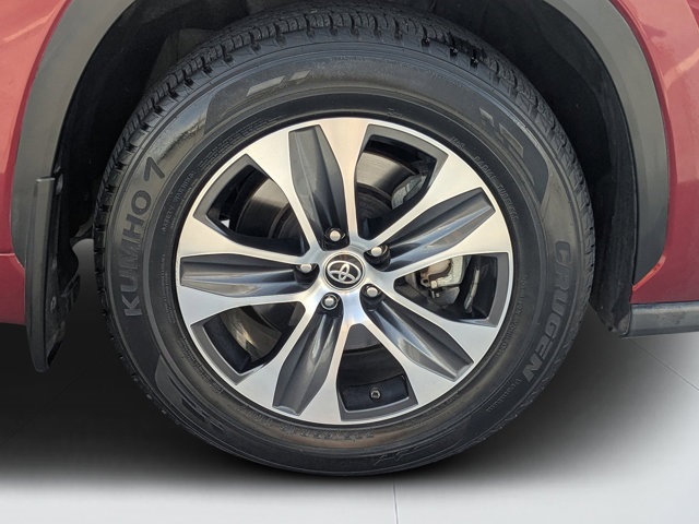 used 2020 Toyota Highlander car, priced at $29,854