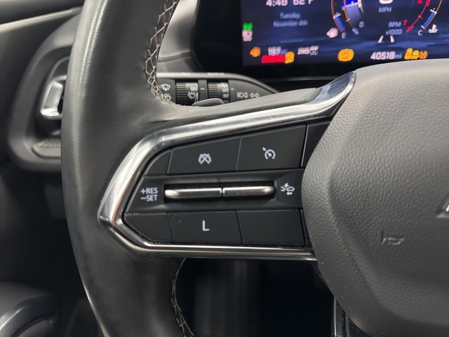 used 2024 Chevrolet Traverse car, priced at $35,988