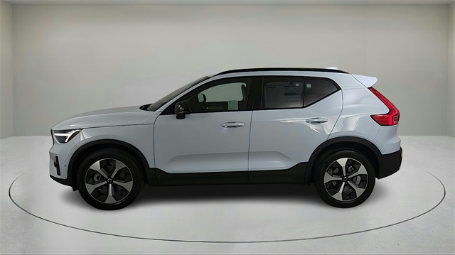 new 2026 Volvo XC40 car, priced at $50,150