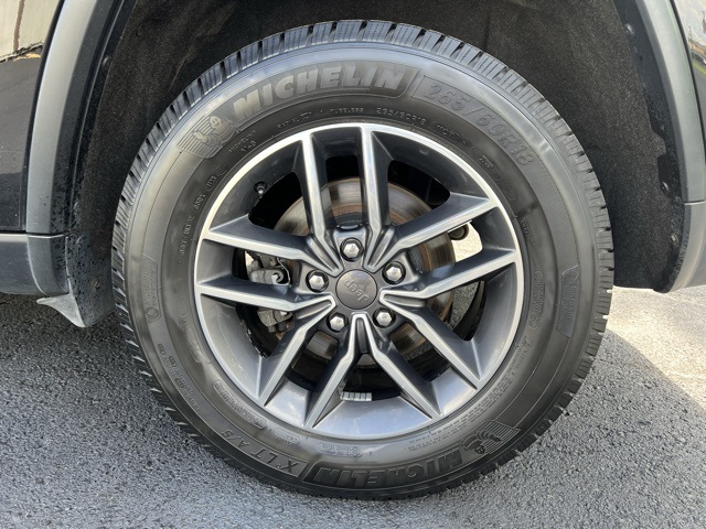 used 2019 Jeep Grand Cherokee car, priced at $18,500