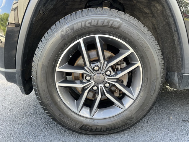 used 2019 Jeep Grand Cherokee car, priced at $18,500