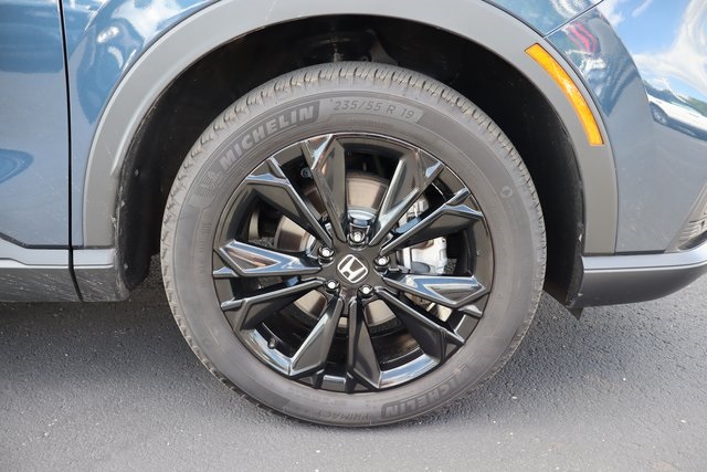 used 2024 Honda CR-V Hybrid car, priced at $37,000