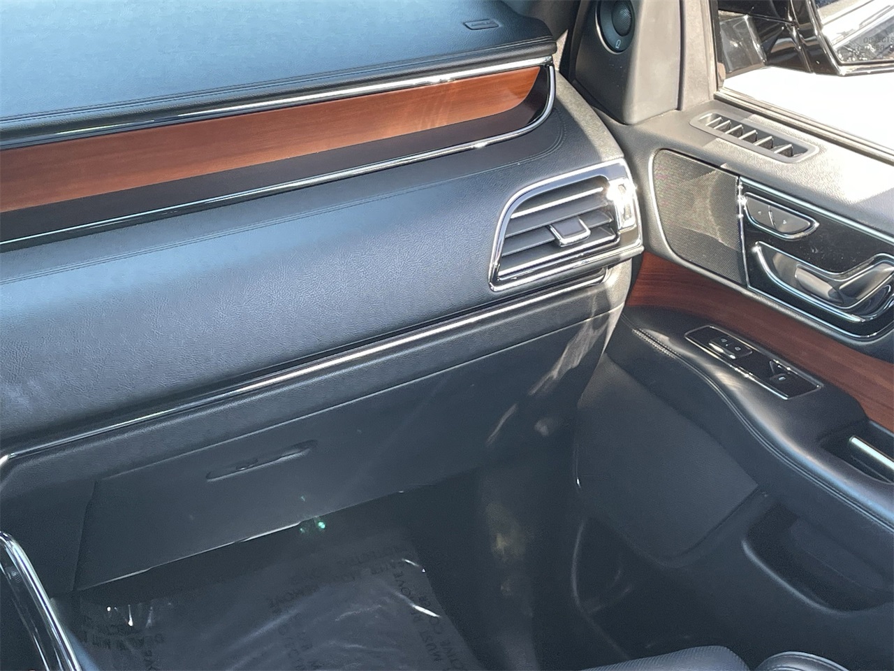 used 2018 Lincoln Navigator car, priced at $25,736