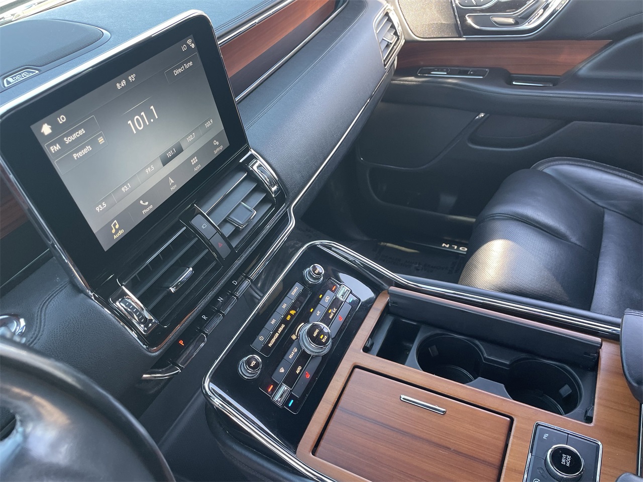 used 2018 Lincoln Navigator car, priced at $25,736