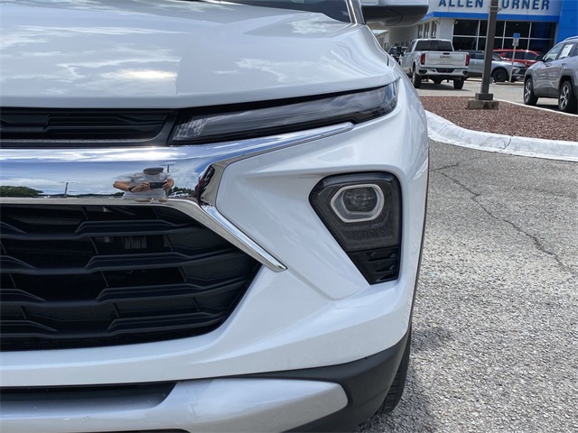 new 2026 Chevrolet TrailBlazer car, priced at $28,670