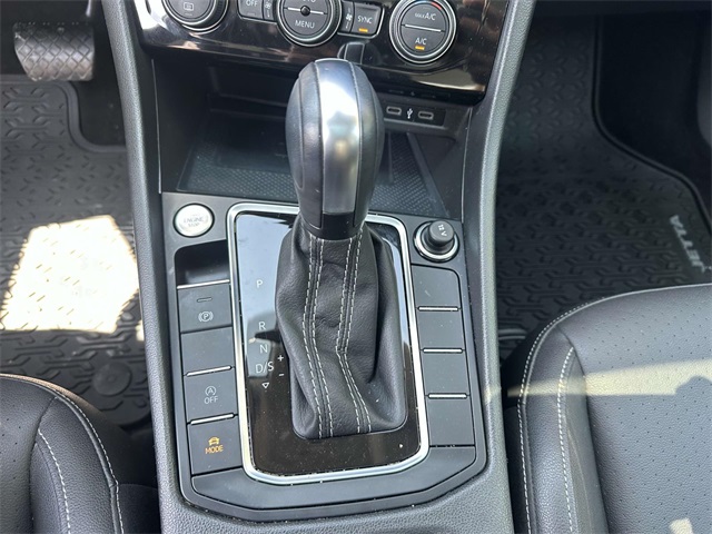 used 2021 Volkswagen Jetta car, priced at $21,160