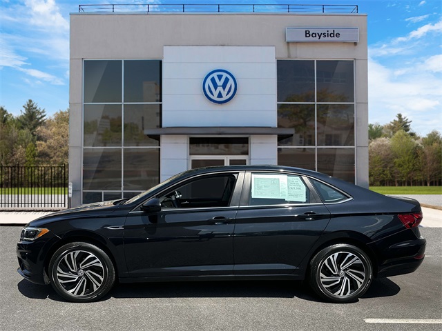 used 2021 Volkswagen Jetta car, priced at $21,160
