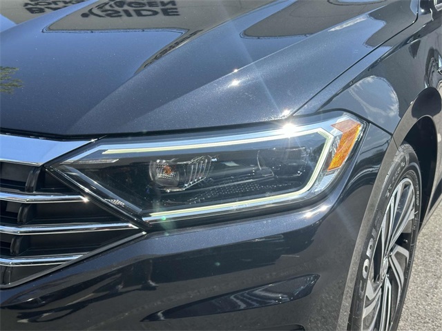 used 2021 Volkswagen Jetta car, priced at $21,160