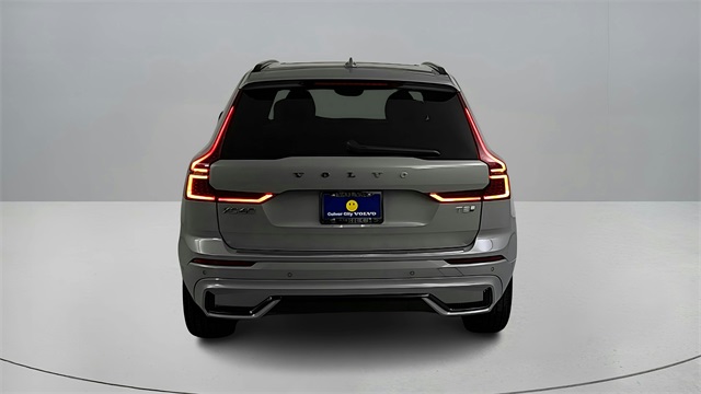 new 2026 Volvo XC60 Plug-In Hybrid car, priced at $69,285
