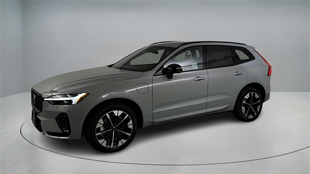 new 2026 Volvo XC60 Plug-In Hybrid car, priced at $69,285