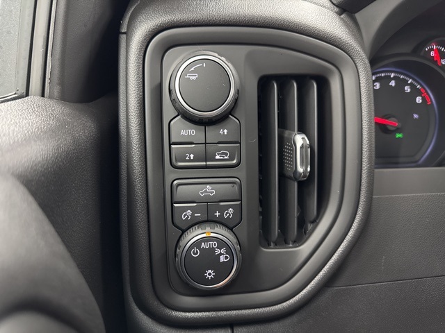 new 2026 Chevrolet Silverado 1500 car, priced at $43,032
