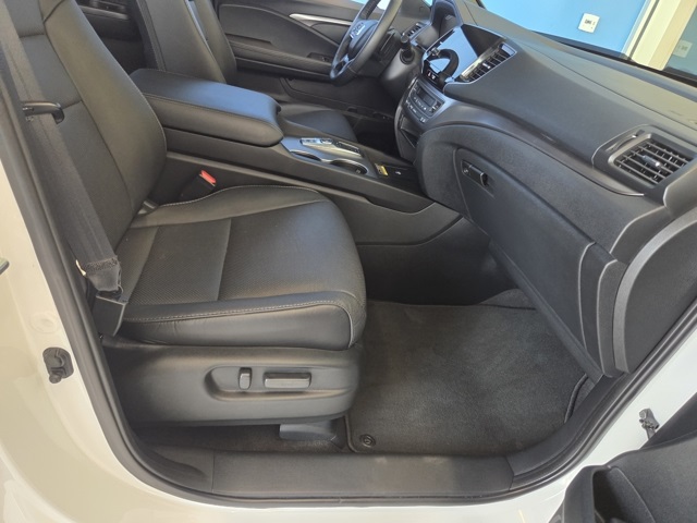used 2024 Honda Passport car, priced at $36,577