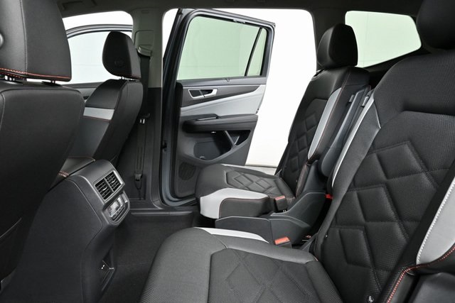 new 2025 Volkswagen Atlas car, priced at $49,987