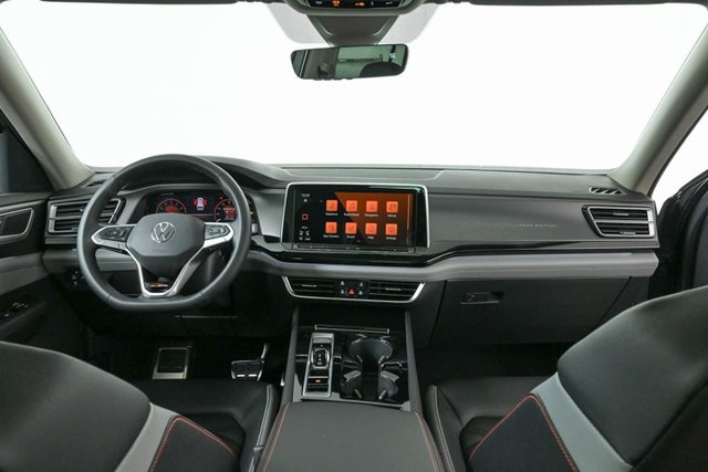 new 2025 Volkswagen Atlas car, priced at $49,987