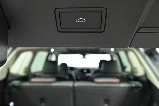 new 2025 Volkswagen Atlas car, priced at $49,987