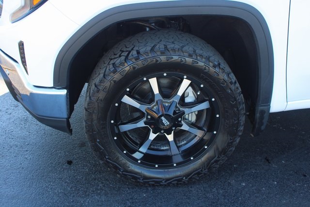 used 2025 GMC Sierra 1500 car, priced at $42,000