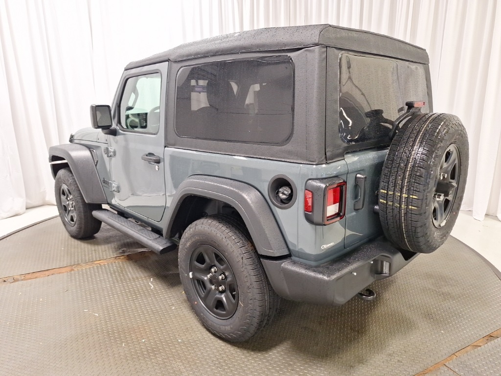 new 2025 Jeep Wrangler car, priced at $36,675
