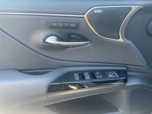 new 2025 Lexus ES car, priced at $57,349