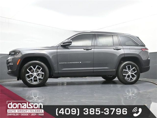 new 2025 Jeep Grand Cherokee car, priced at $43,337