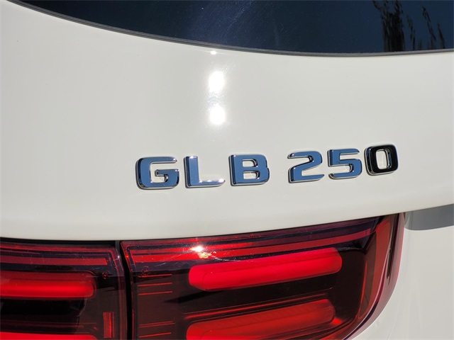 used 2025 Mercedes-Benz GLB car, priced at $40,924