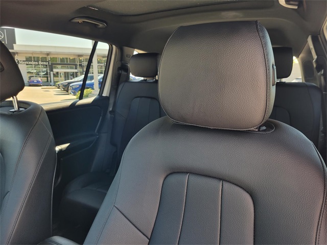 used 2025 Mercedes-Benz GLB car, priced at $40,924